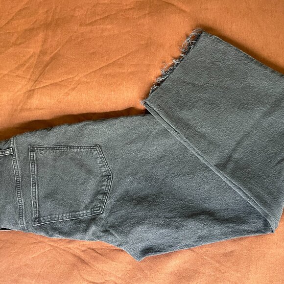 Madewell Perfect Vintage Straight Jean Size 30 Black Raw Hem - Picture 3 of 5